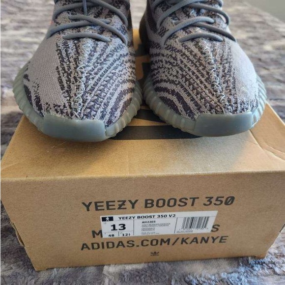 Yeezy Boost 350 V2 'Beluga 2.0' SZ 13 - Picture 9 of 11